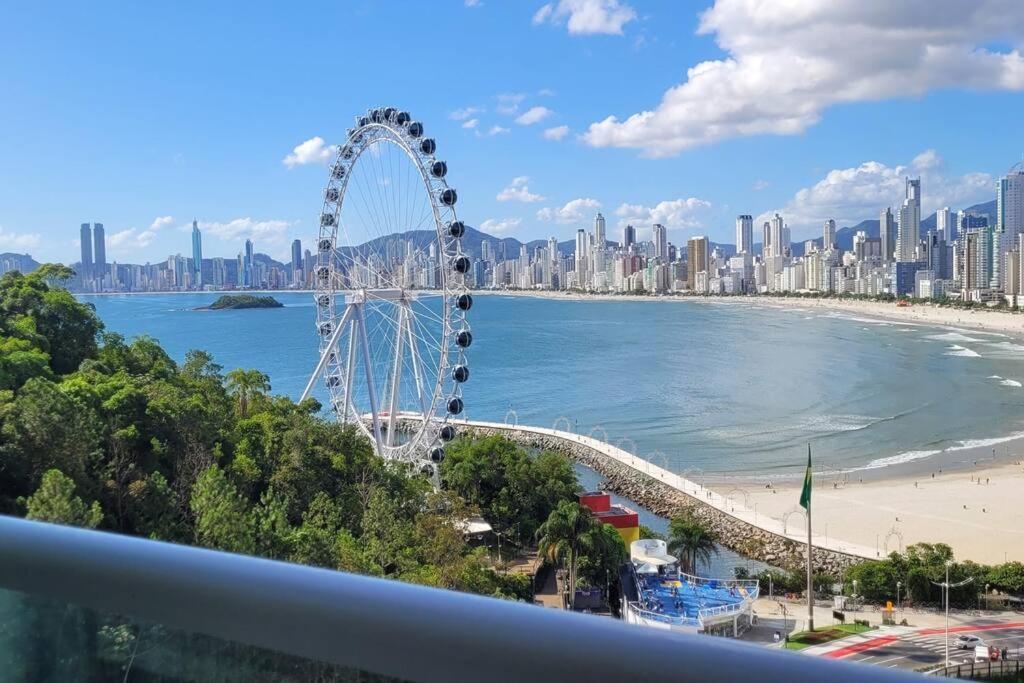 Vista Espetacular Da Roda Gigante *